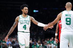 安芬尼-西蒙斯：我在绿军还需要适应过程 必须时刻做好准备