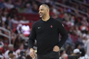 火记：揭幕战五高首发还赢了雷霆3分 打活塞继续沿用很合理